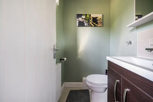 Cloakroom- click for photo gallery